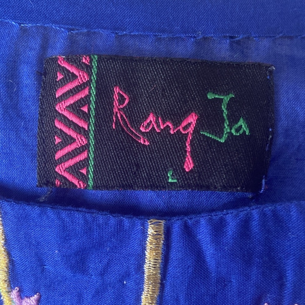 Embroidered tunic - Picture 14 of 15